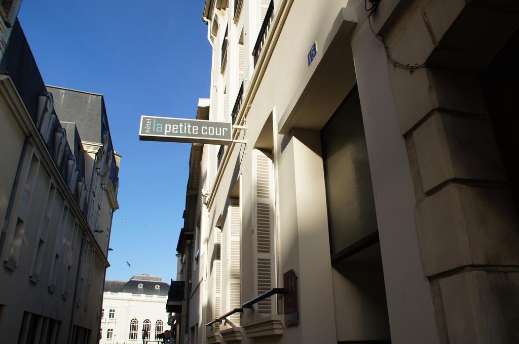 La Petite Cour Hotel Trouville-sur-Mer Exterior photo